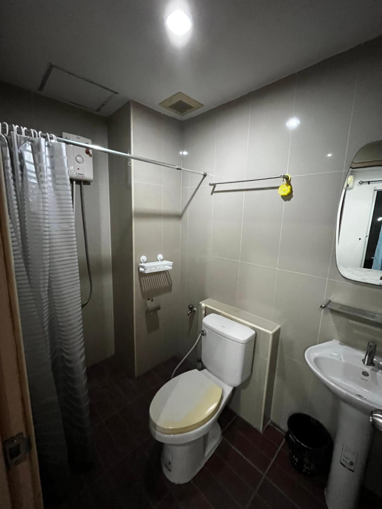 Bed and breakfast The European House Pattaya Chambre photo
