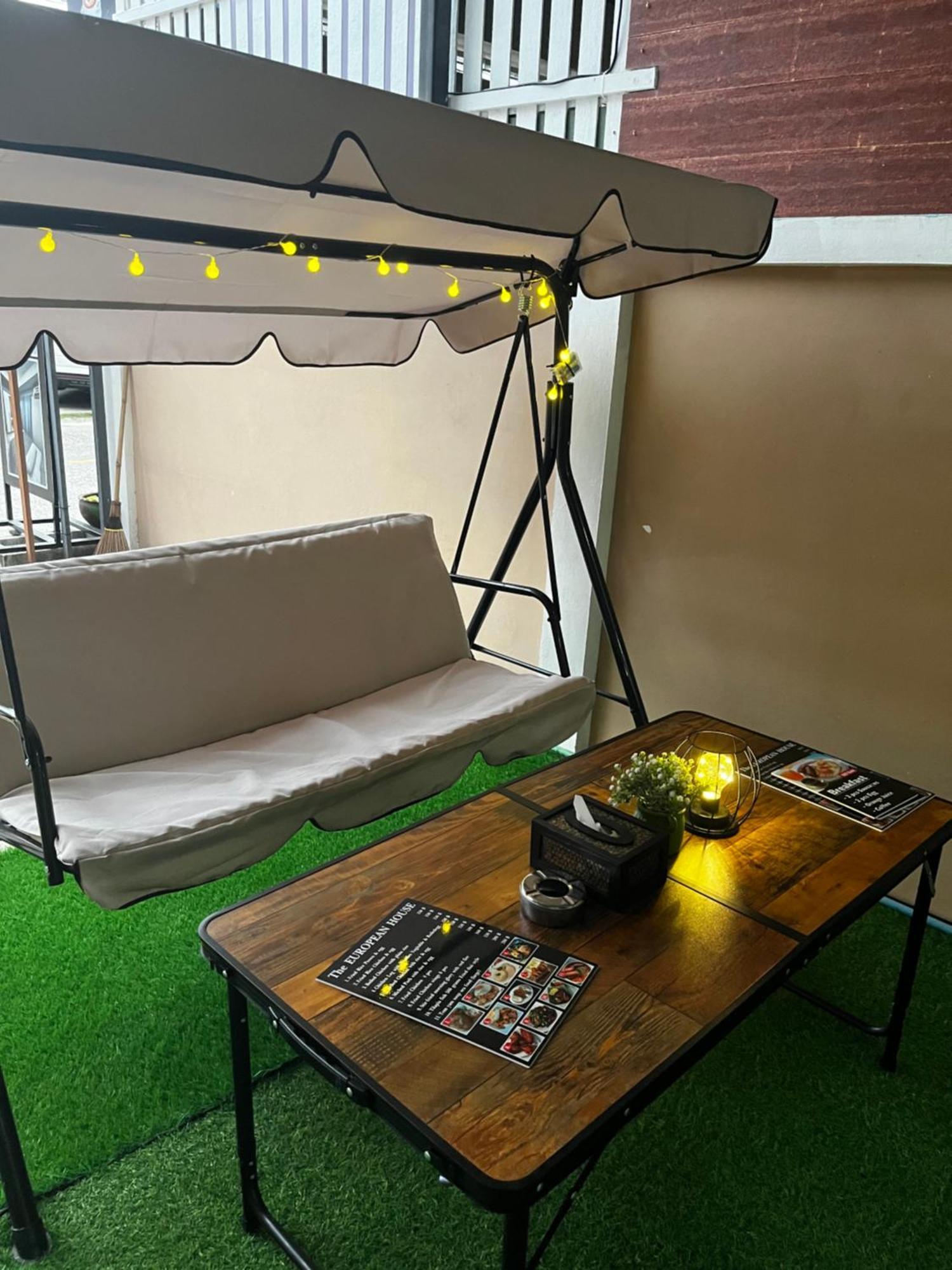 Bed and breakfast The European House Pattaya Extérieur photo