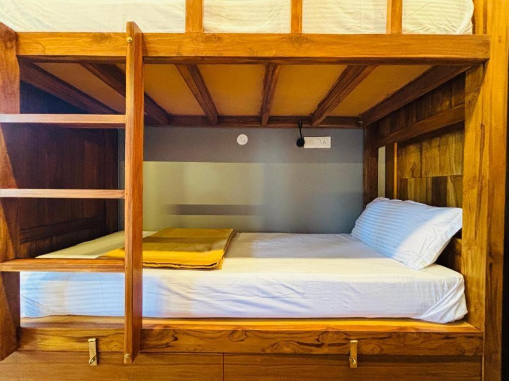 Bed and breakfast The European House Pattaya Extérieur photo