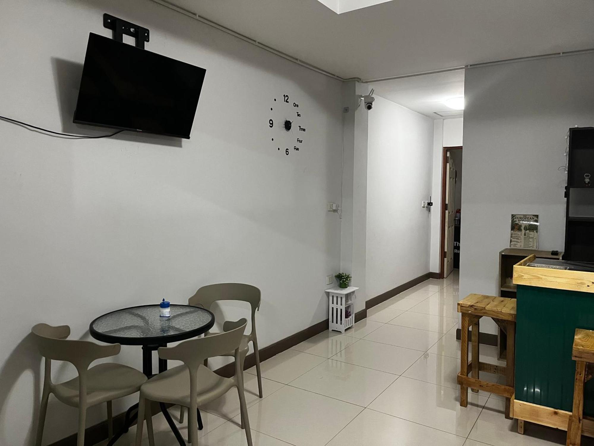 Bed and breakfast The European House Pattaya Extérieur photo